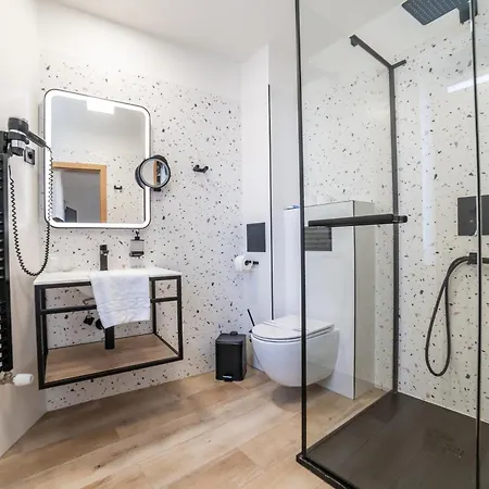Hotel Plzen 3*