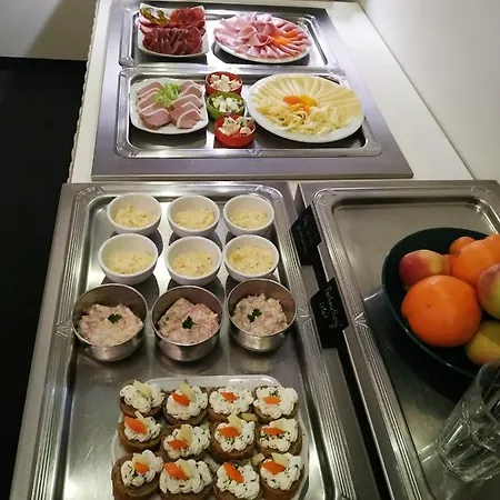 皮尔森酒店 比尔森